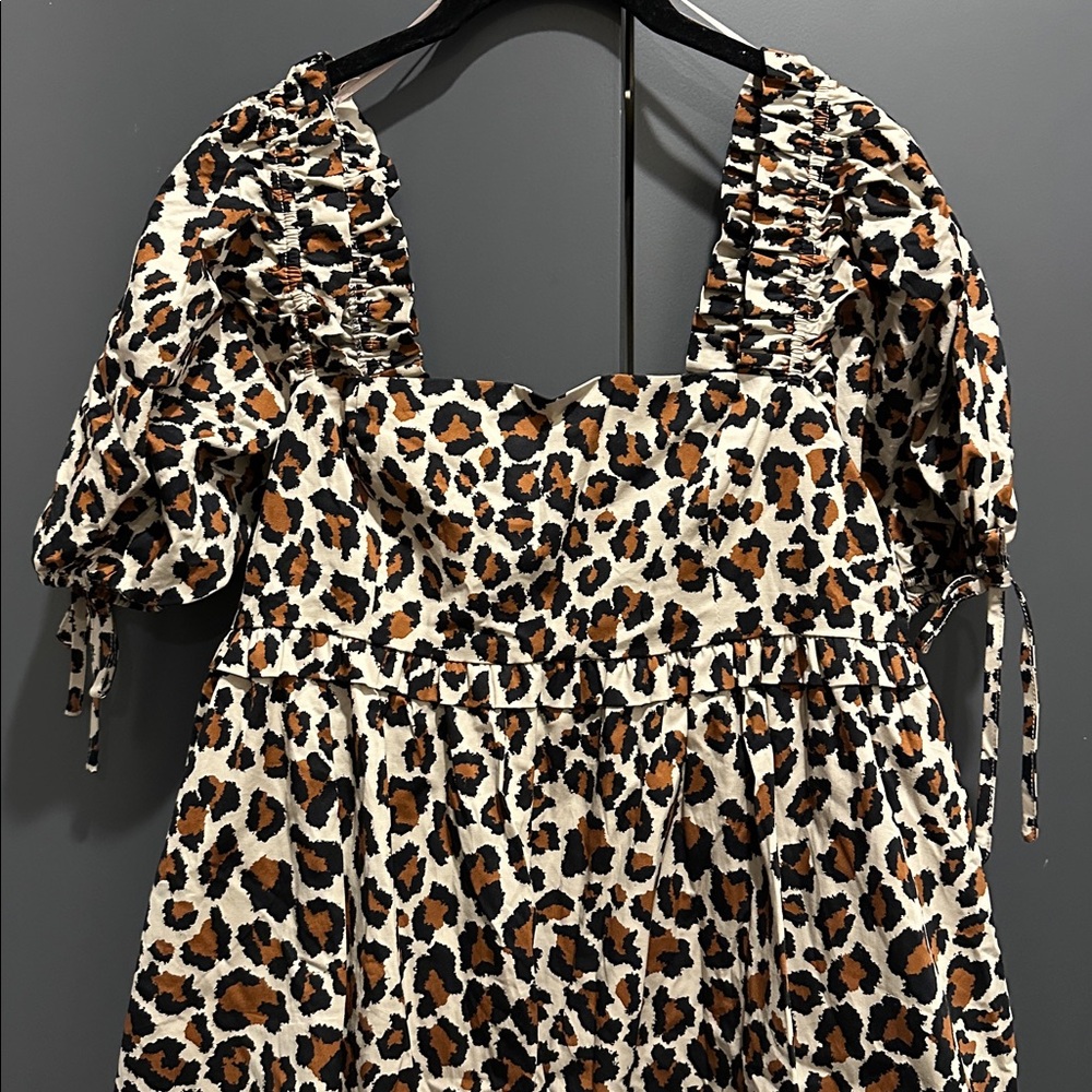 English Factory Animal Print Dress with Puff Sleeves and bubble skirt - Picture 2 of 5